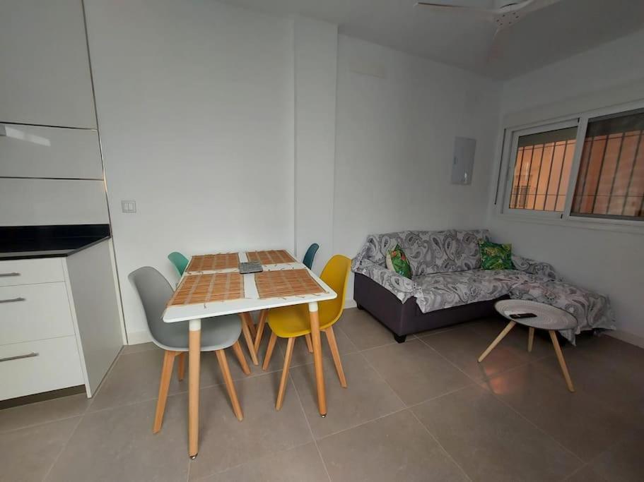 Casa De La Abuela Daire Málaga Dış mekan fotoğraf